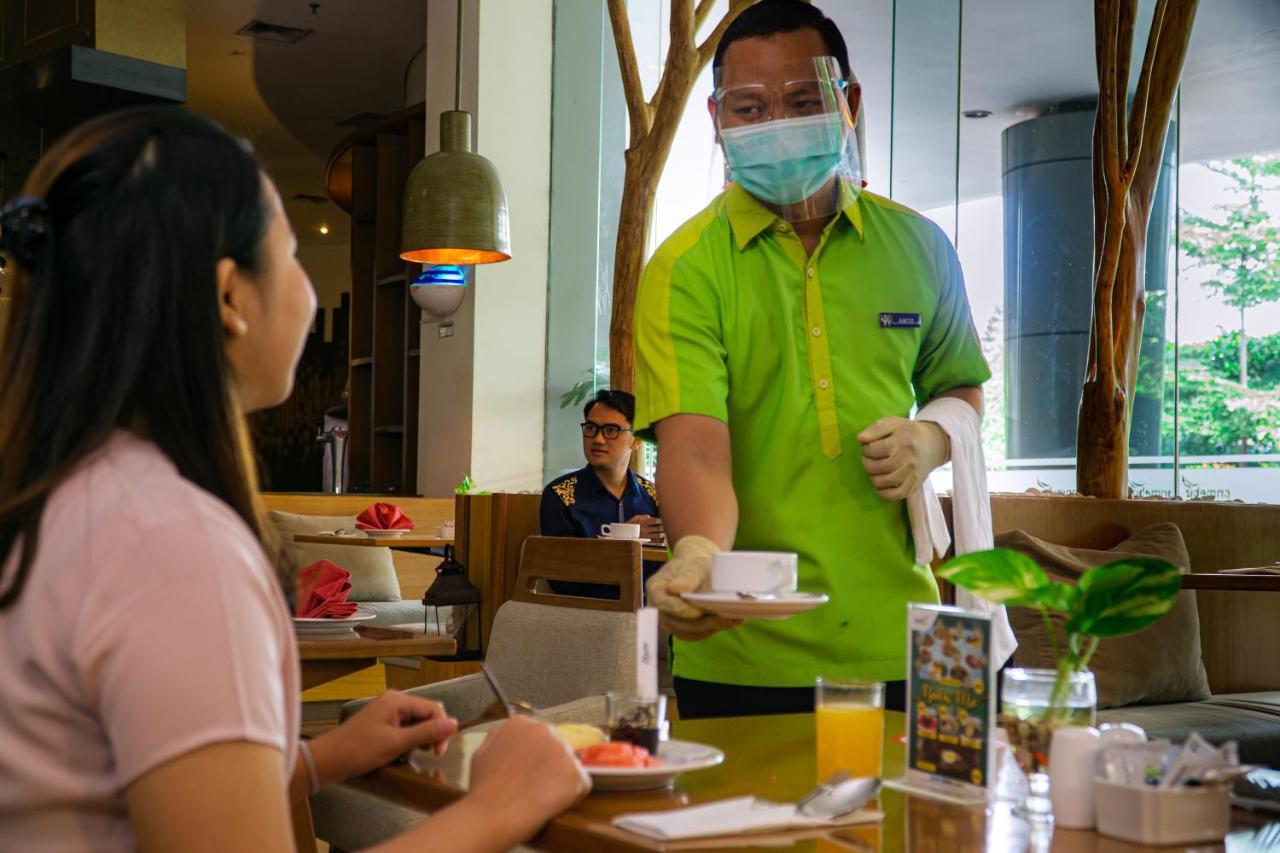 Hotel Primebiz Cikarang Extérieur photo