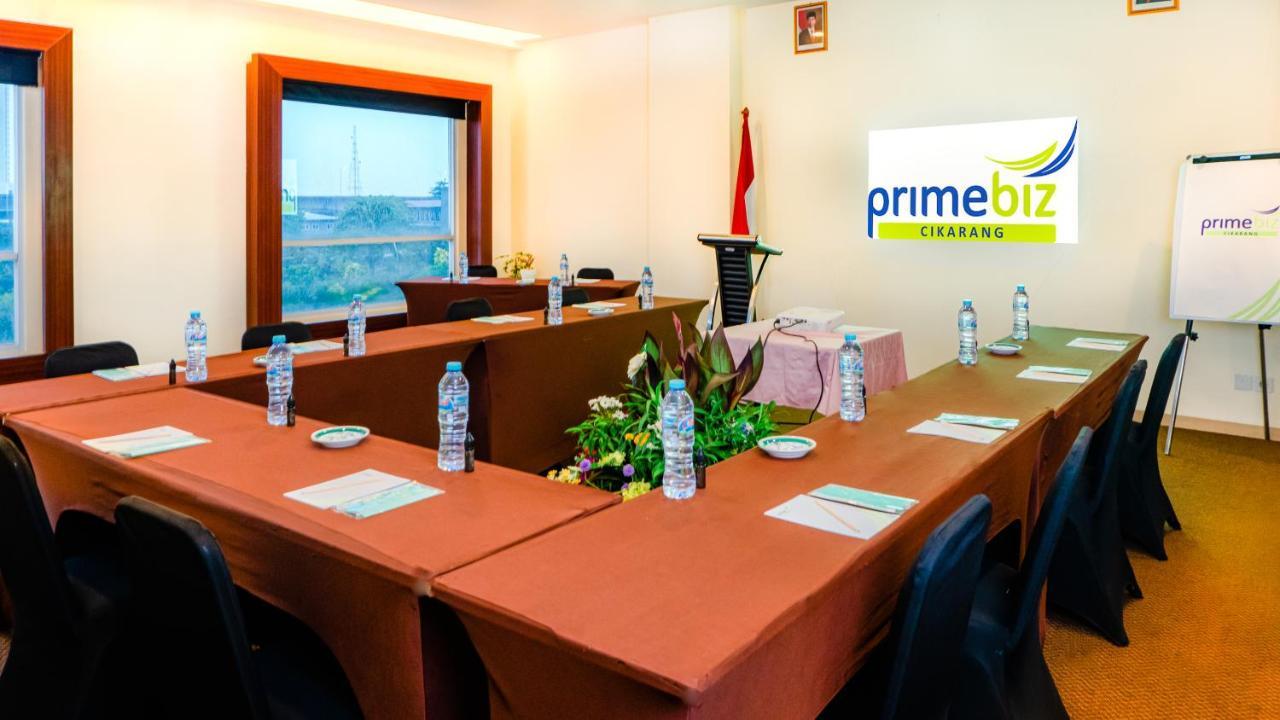 Hotel Primebiz Cikarang Extérieur photo